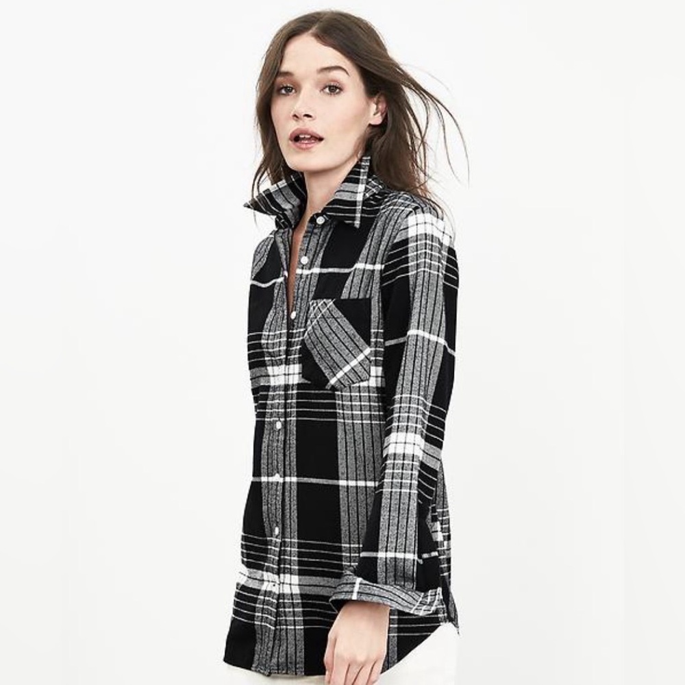 Banana Republic - Black and White Plaid Shirt
